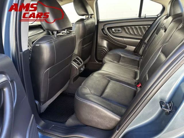 2010 Ford Taurus - Image 13