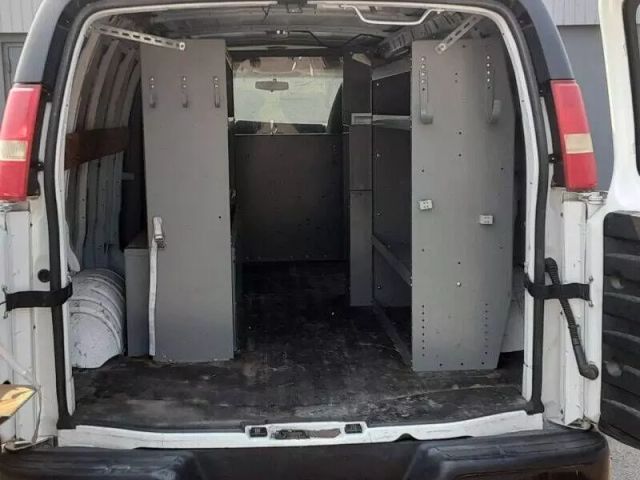 2012 Chevrolet Express 2500 Cargo - Image 5