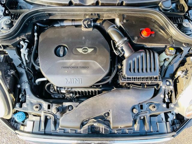 2017 Mini Hardtop 4 Door - Image 12