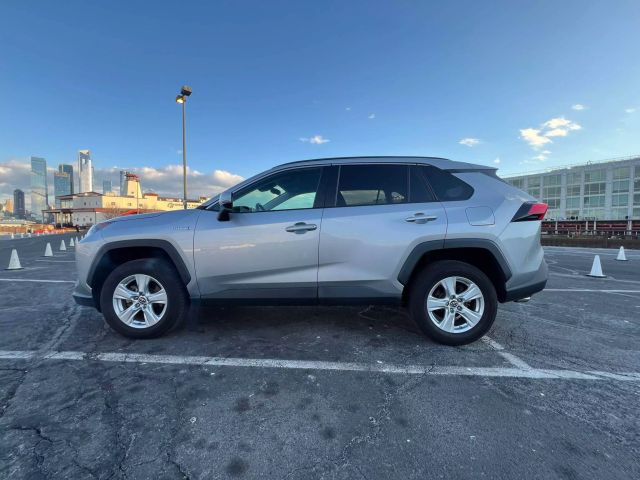 2019 Toyota Rav4 Hybrid Le Sport Utility 4d - Image 10