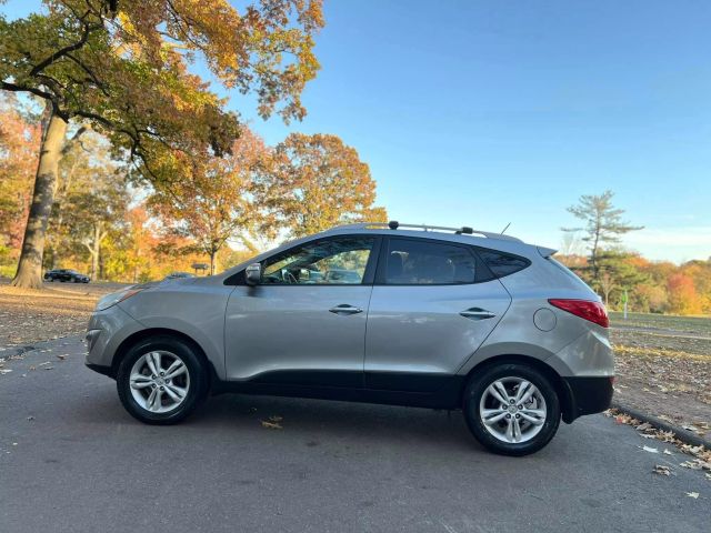 2013 Hyundai Tucson Limited Sport Utility 4d - Image 8