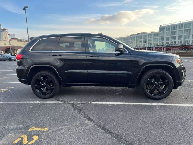 2015 Jeep Grand Cherokee Altitude Sport Utility 4d - Image 8