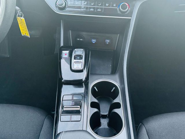 2021 Hyundai Sonata - Image 25