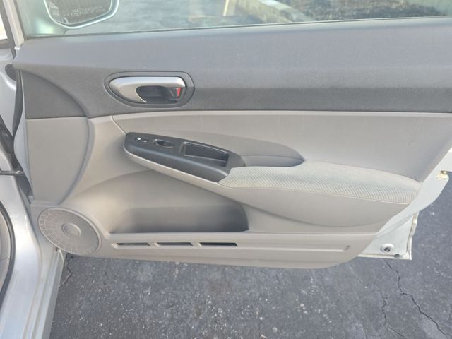 2011 Honda Civic - Image 13