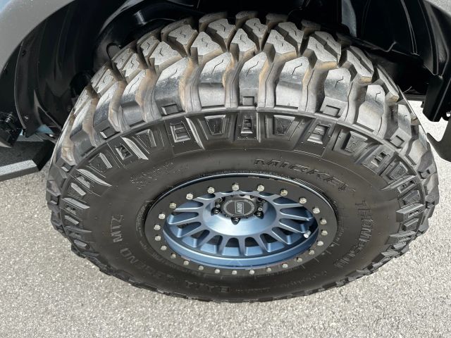 2022 Ford Bronco - Image 37