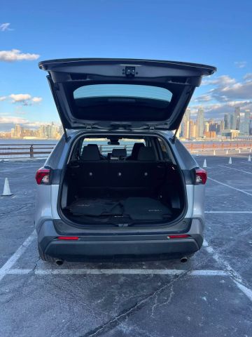 2019 Toyota Rav4 Hybrid Le Sport Utility 4d - Image 12