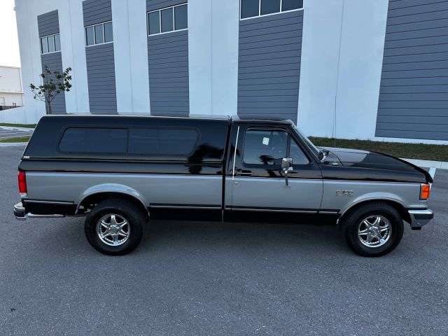 1987 Ford F150 - Image 12