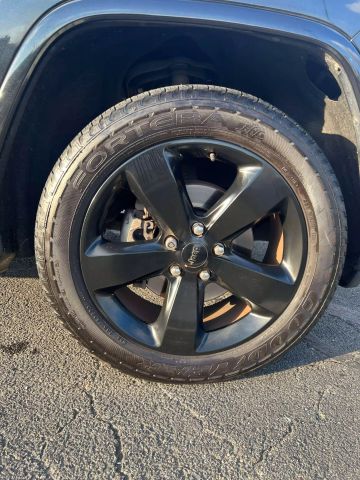 2015 Jeep Grand Cherokee Altitude Sport Utility 4d - Image 42