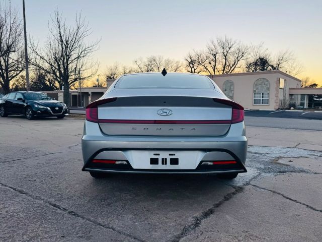 2021 Hyundai Sonata - Image 14