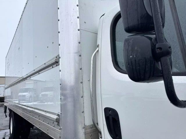 2019 Freightliner M2 - Image 11