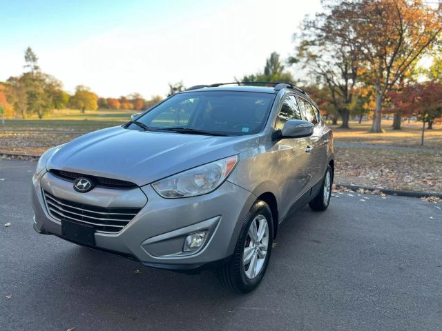 2013 Hyundai Tucson Limited Sport Utility 4d - Image 5