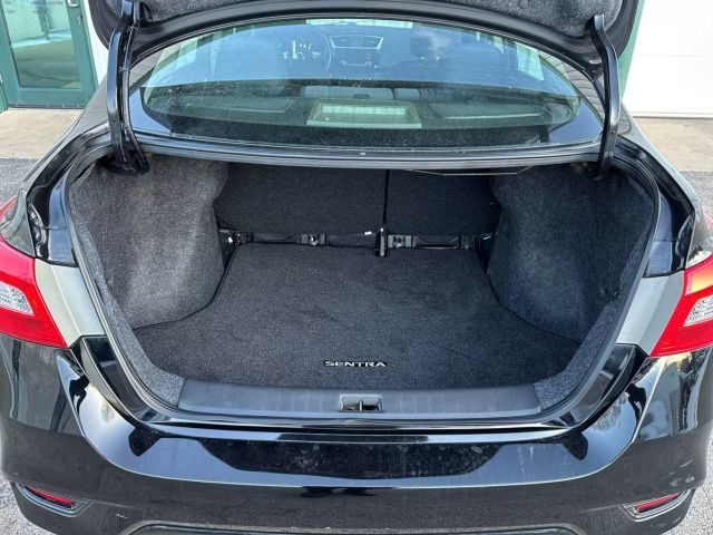 2017 Nissan Sentra - Image 17