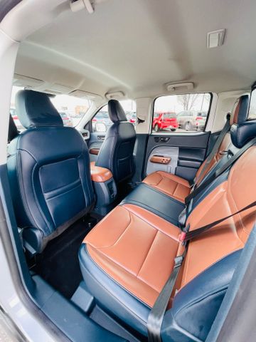 2022 Ford Maverick - Image 18