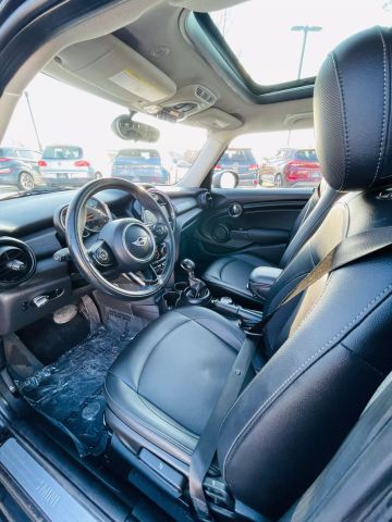 2017 Mini Hardtop 4 Door - Image 17