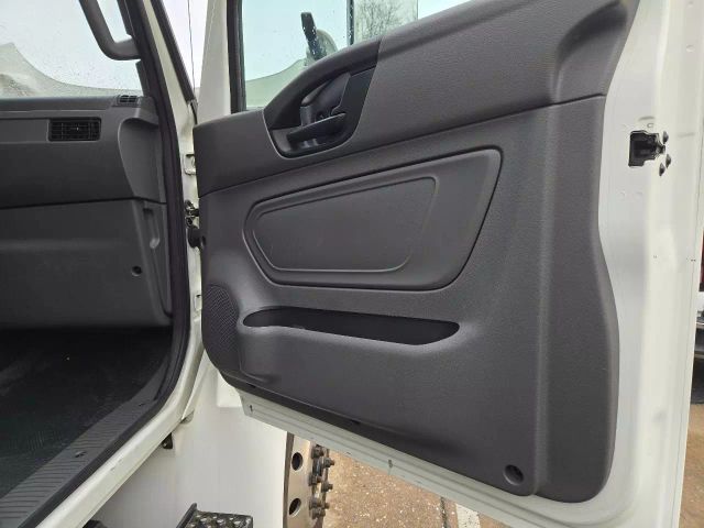 2020 International Mv607 - Image 26