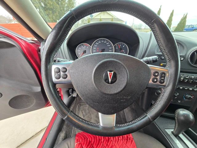 2007 Pontiac Grand Prix - Image 16