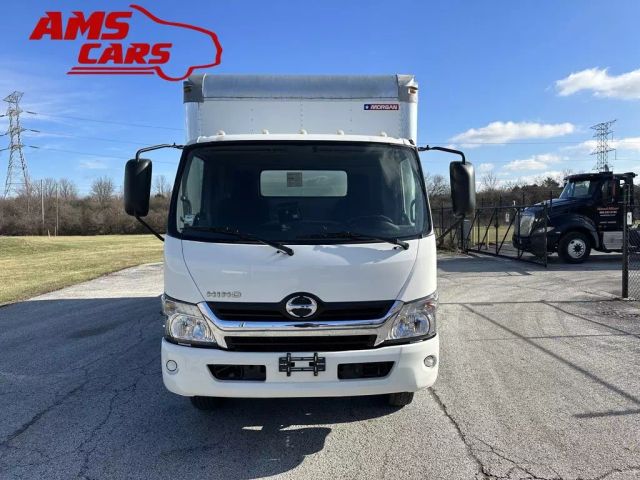 2017 Hino 195 - Image 2