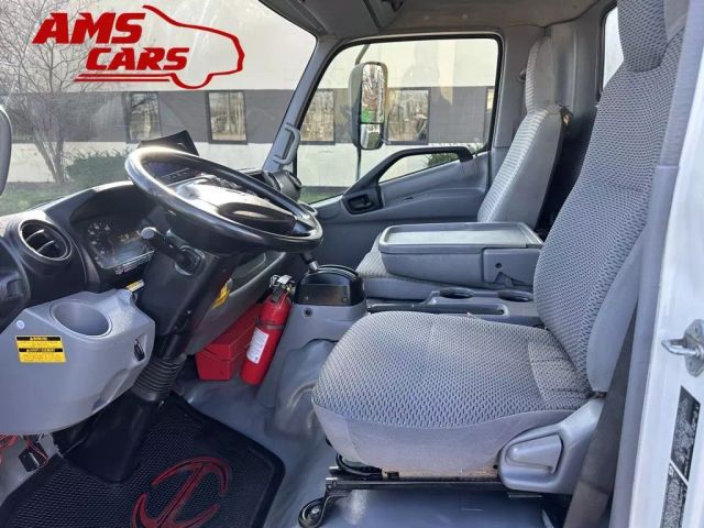2015 Hino 195 - Image 7