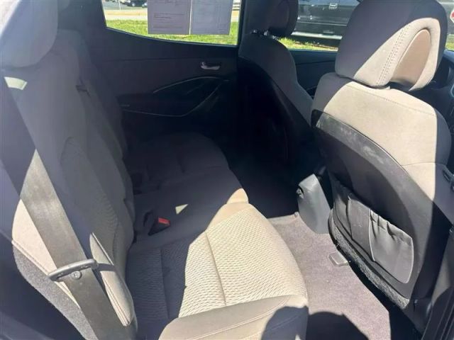 2017 Hyundai Santa Fe Sport - Image 14