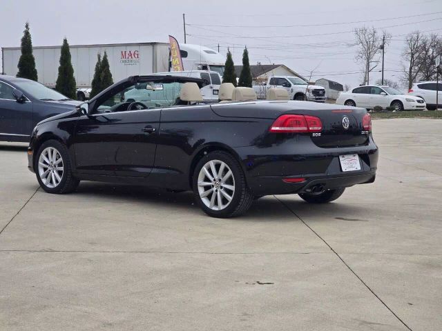 2016 Volkswagen Eos - Image 4