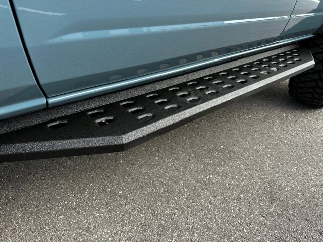 2022 Ford Bronco - Image 35