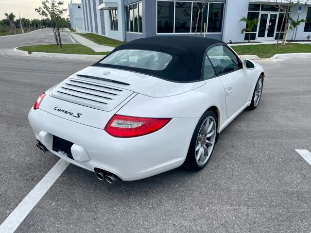 2009 Porsche 911 - Image 11