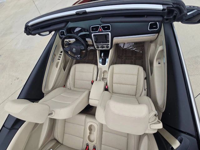 2016 Volkswagen Eos - Image 32