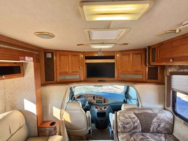 2005 Gulf Stream Bt Cruiser - Image 8