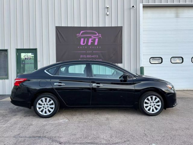 2017 Nissan Sentra - Image 3