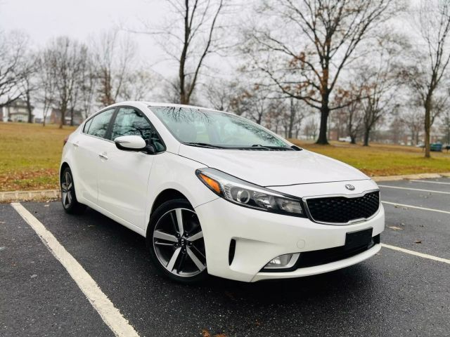 2017 Kia Forte Ex Sedan 4d - Image 2