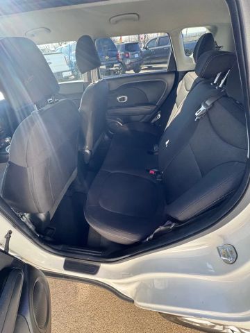2018 Kia Soul Wagon 4d - Image 11