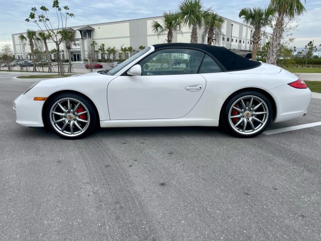 2009 Porsche 911 - Image 26