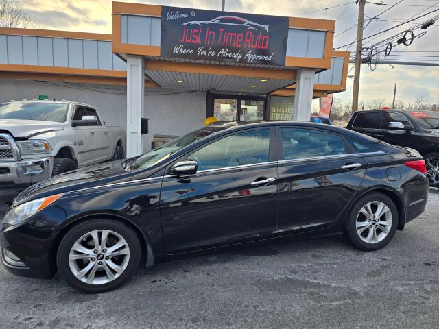 2013 Hyundai Sonata Se Sedan 4d - Image 1