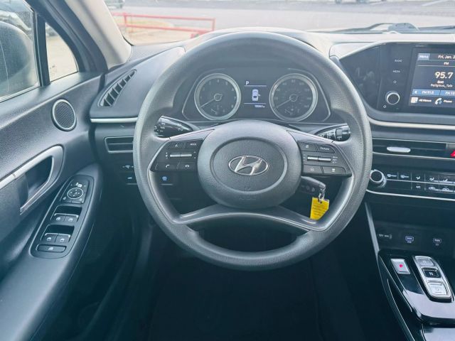 2021 Hyundai Sonata - Image 23