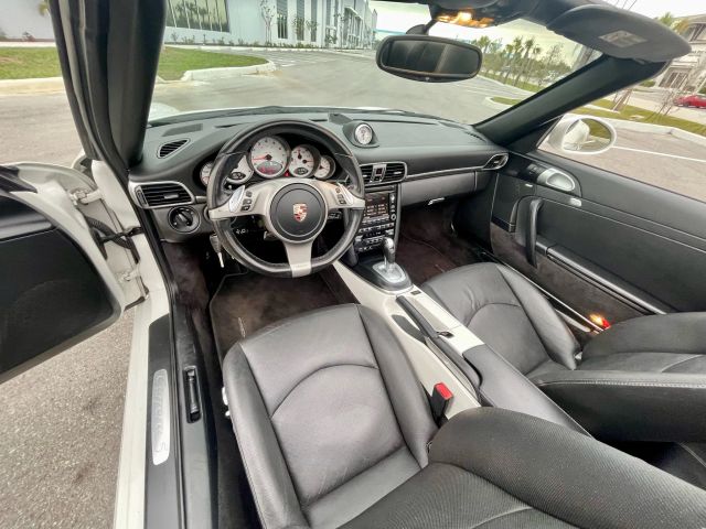 2009 Porsche 911 - Image 78
