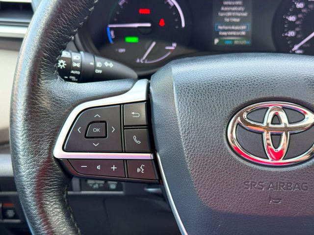 2022 Toyota Sienna - Image 19