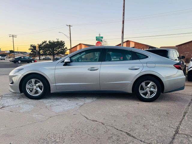 2021 Hyundai Sonata - Image 11
