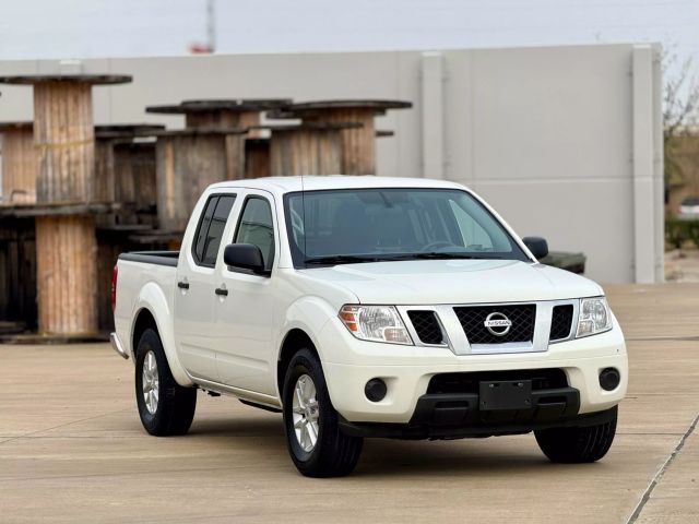 2019 Nissan Frontier Crew Cab - Image 1