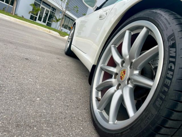 2009 Porsche 911 - Image 24