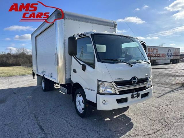 2015 Hino 195 - Image 3