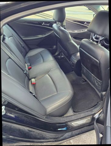 2013 Hyundai Sonata Se Sedan 4d - Image 11