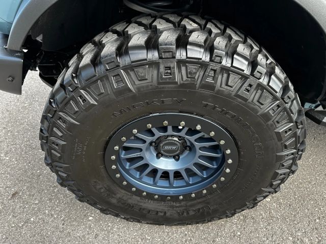 2022 Ford Bronco - Image 33