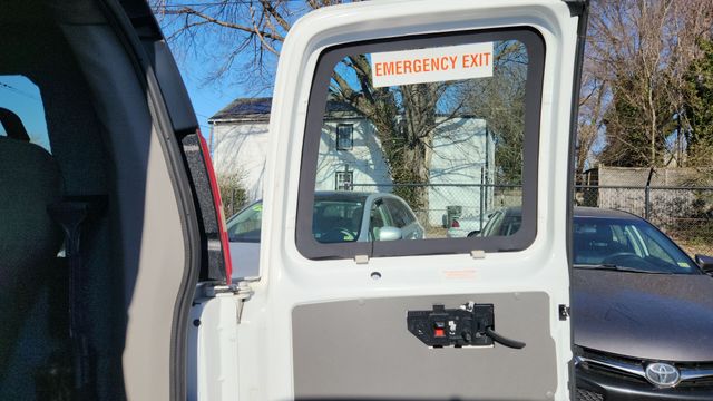 2011 Chevrolet Express 1500 Cargo - Image 12