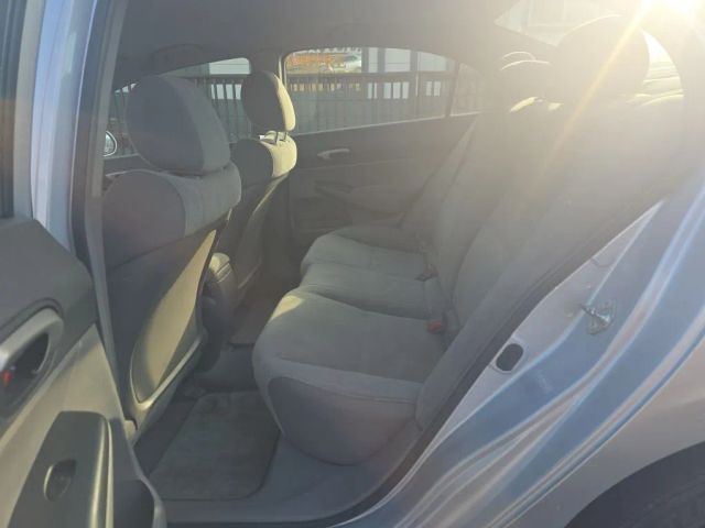 2011 Honda Civic - Image 21