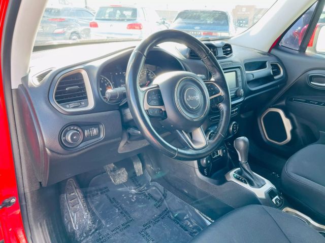 2017 Jeep Renegade - Image 25