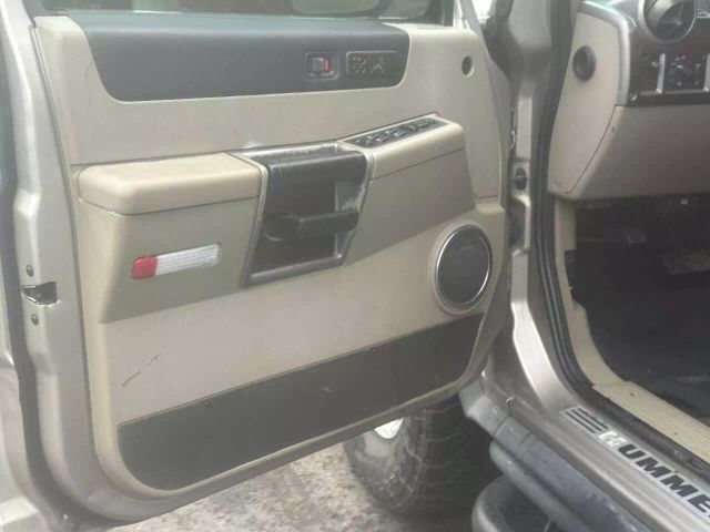 2003 Hummer H2 - Image 23