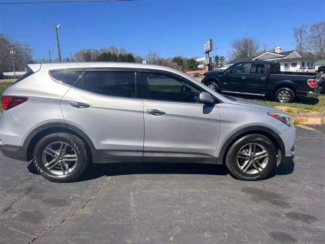 2017 Hyundai Santa Fe Sport - Image 5