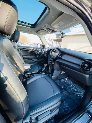 2017 Mini Hardtop 4 Door - Image 23
