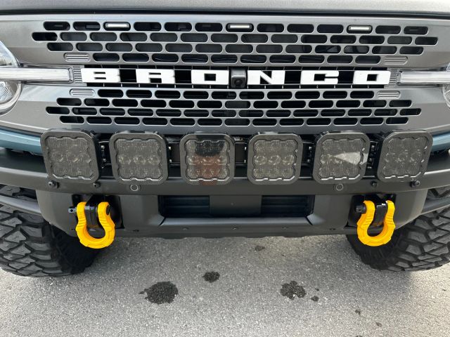 2022 Ford Bronco - Image 20