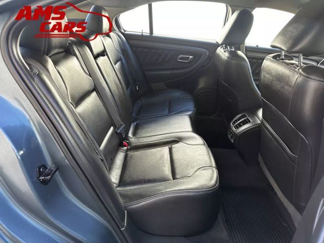 2010 Ford Taurus - Image 17